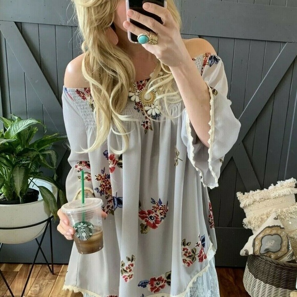 Boutique Grey Floral Off the Shoulder Tunic Blouse - Picture 6 of 8